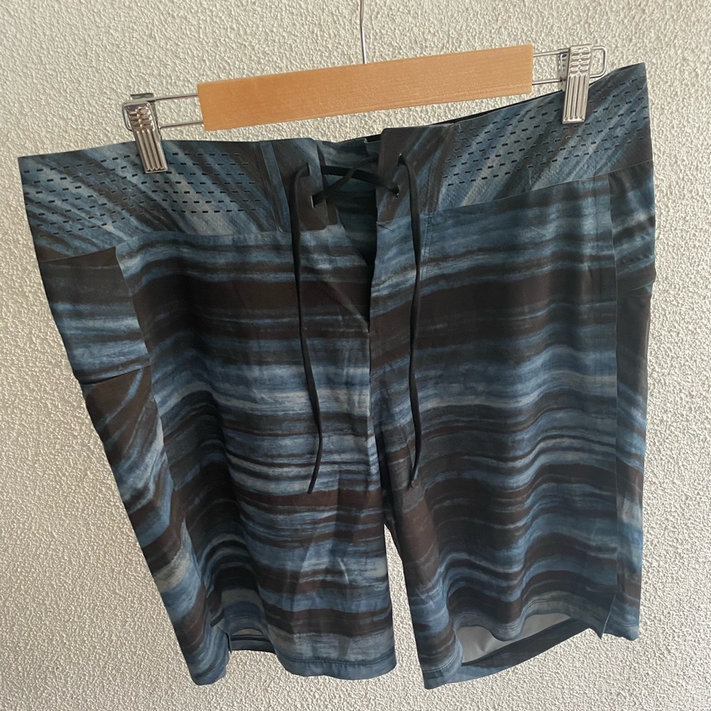 Lululemon Mens Swim Trunks